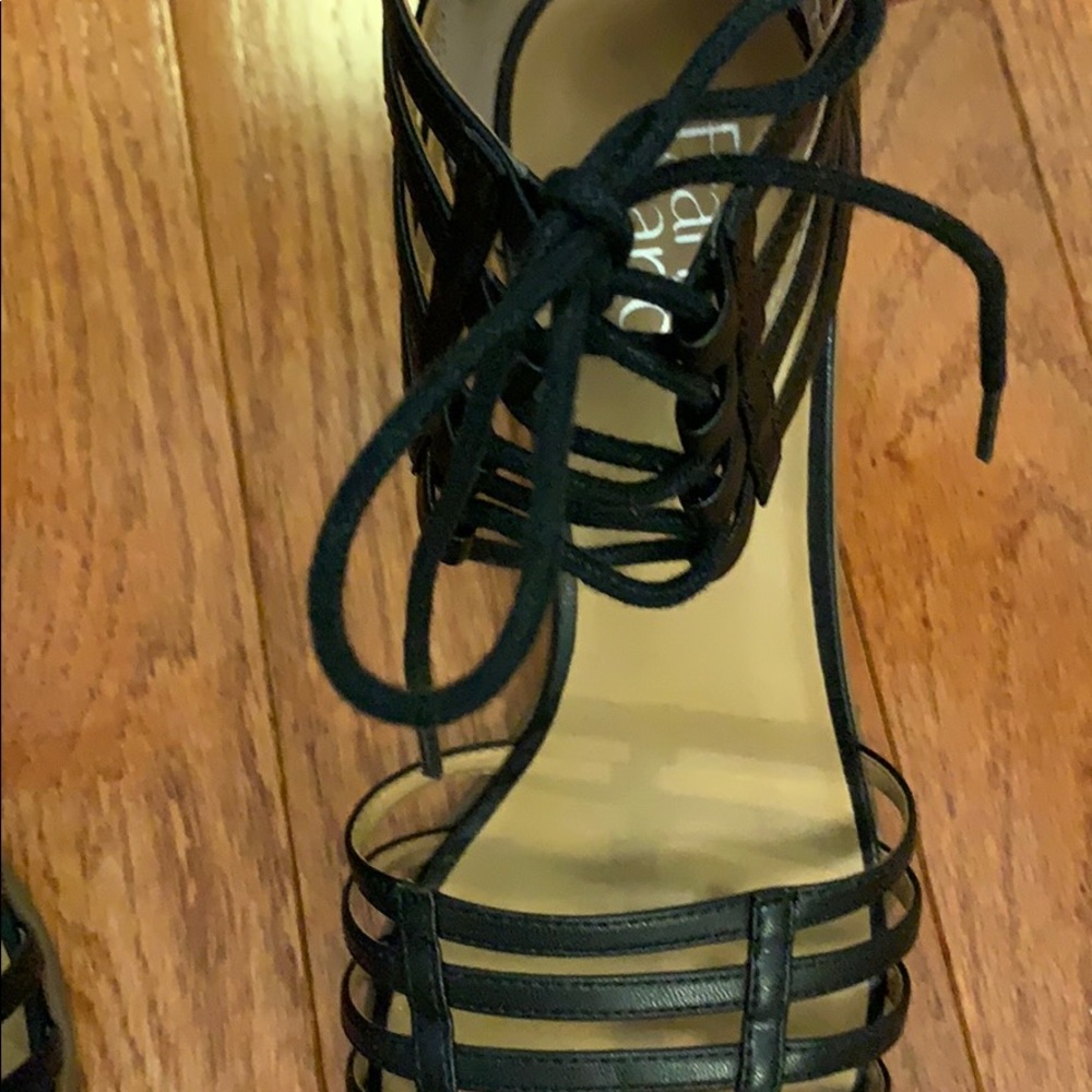 Heels - Picture 3 of 4